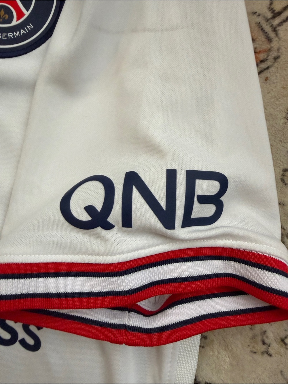 Paris Saint-Germain Kylian Mbappé #7 Away Jersey (2021/22) - Picture 7 of 8